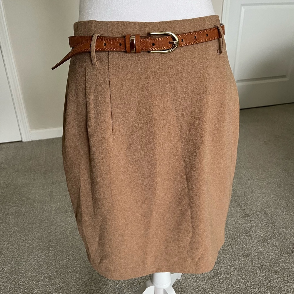 NWT Darling Clothing Beige Skirt With Belt Size Medium